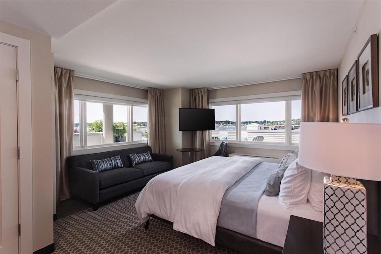 Fathoms Hotel & Marina Port Washington Esterno foto