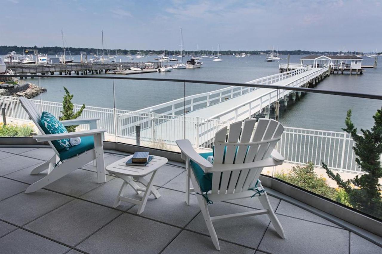 Fathoms Hotel & Marina Port Washington Esterno foto