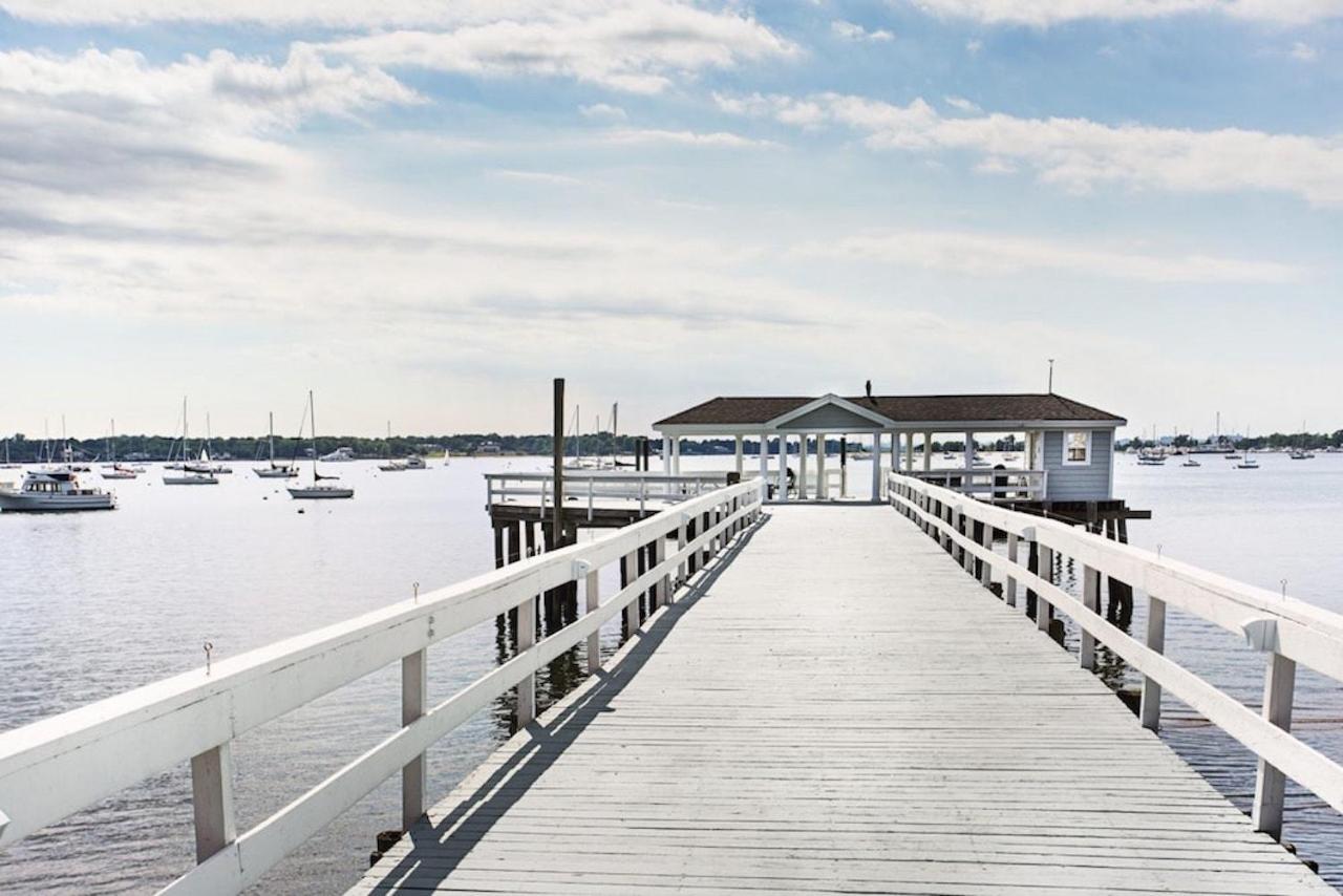 Fathoms Hotel & Marina Port Washington Esterno foto